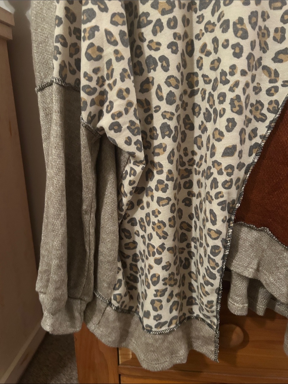 Lovely Melody Leopard Patchwork oversized, top Taupe & Rust - Picture 5 of 5